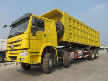 ساينو تراك هووا 8 × 4 ايسوزو تفريغ شاحنة 70 طن تحميل 30CBM تفريغ مربع نموذج ZZ3317N4667A